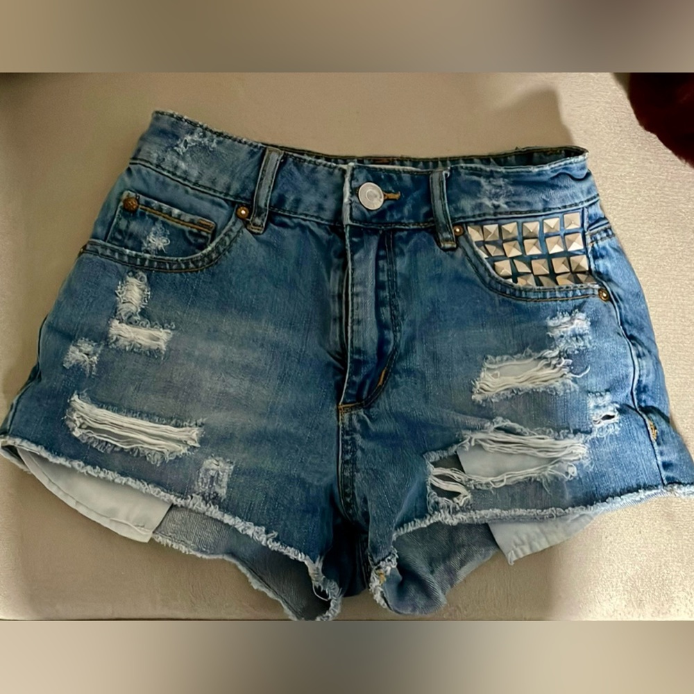 Distressed Denim Shorts with Studded Detail